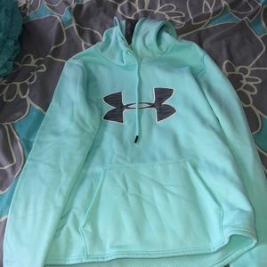 Under armour sweatshirt